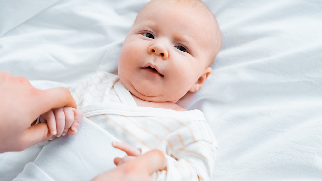 新生婴儿吃奶量是多少 新生婴儿吃奶量标准表